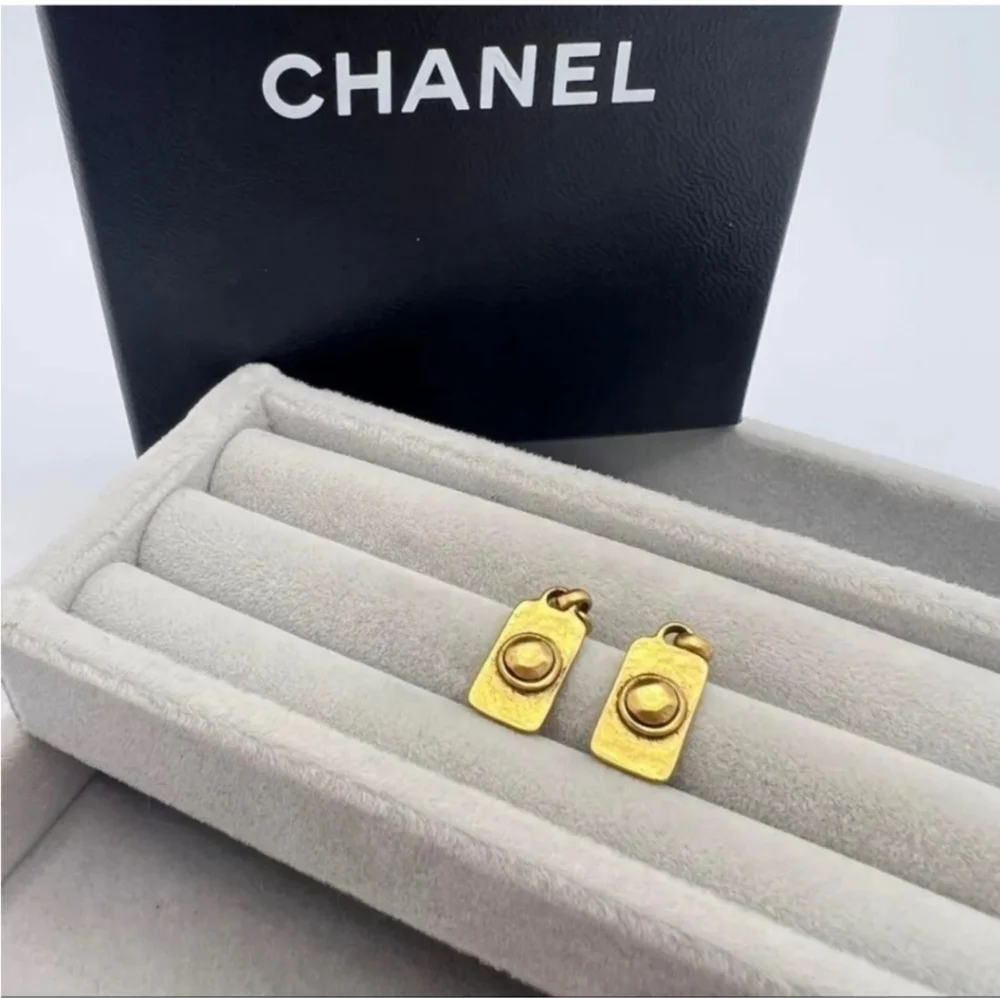 Chanel Vintage Gold Earring Tag Charms includes a COA